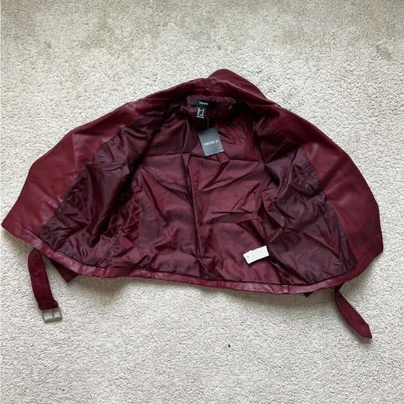 Forever 21 Burgundy Faux Leather Moto Jacket Women’s Size M NWT - Picture 6 of 10